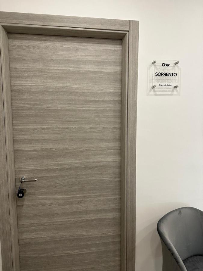 B&B Off Rooms And Relax ナポリ エクステリア 写真