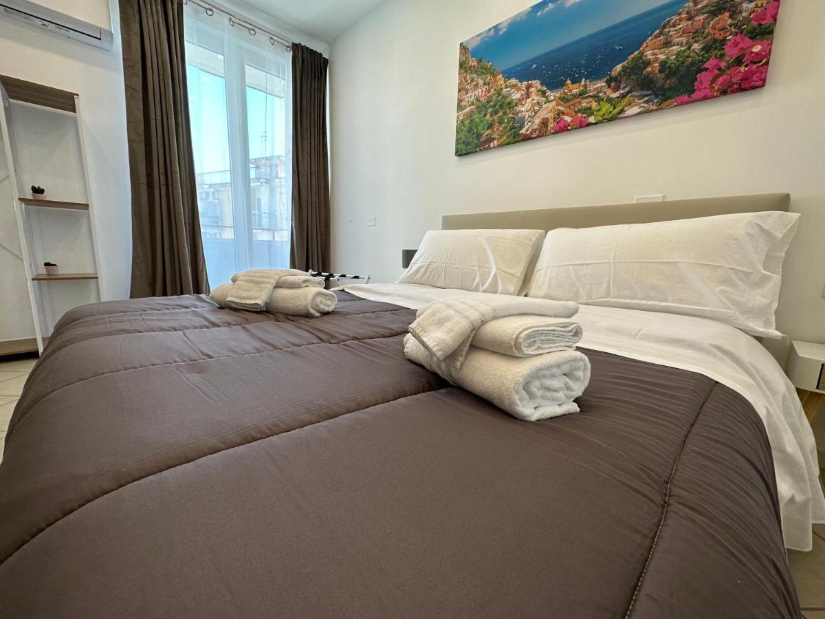 B&B Off Rooms And Relax ナポリ エクステリア 写真